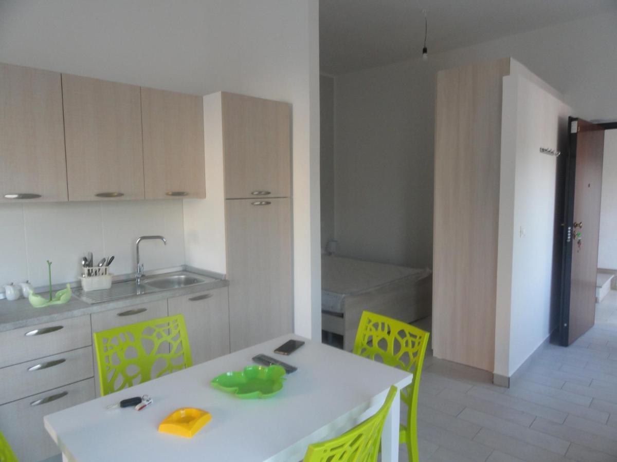 A' Piazzetta Appartamenti Marina di Schiavonea Luaran gambar